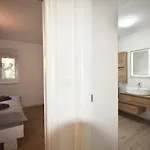 Mira 3*
