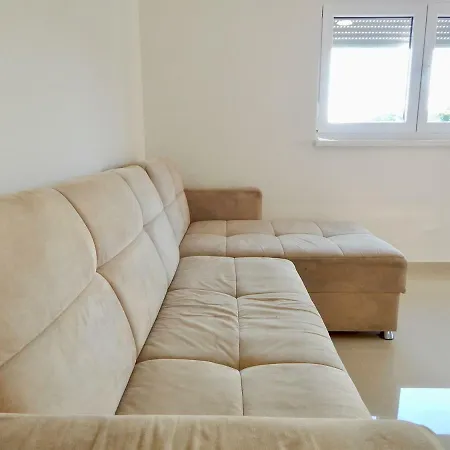 Casa de hóspedes Mira 3*