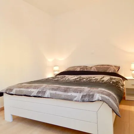 ゲストハウス Mira