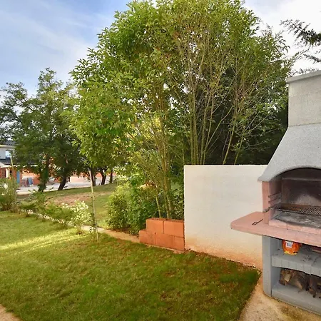 Mira ゲストハウス プーラ