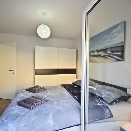 ゲストハウス Mira 3*