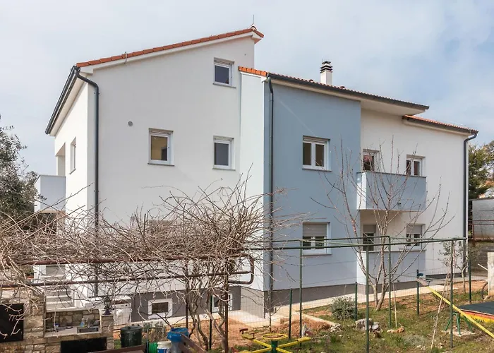 Mira Gostinjska kuća 3*