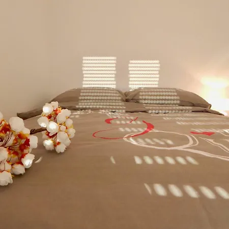 בית הארחה Mira פולה